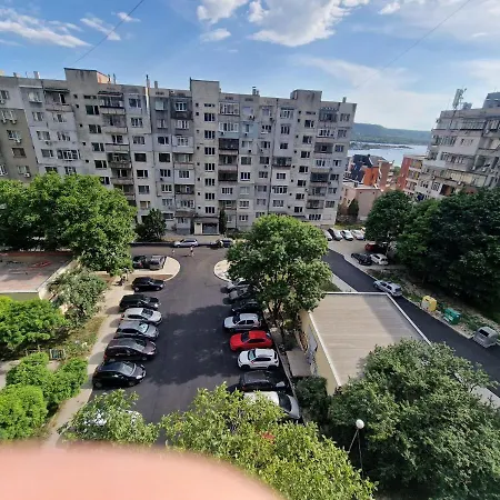 Apartmán Просторен Апартамент Varna